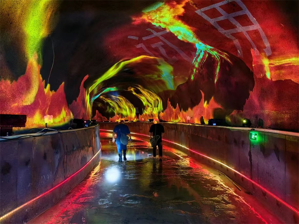宜昌朝天吼洞漂 (3).jpg